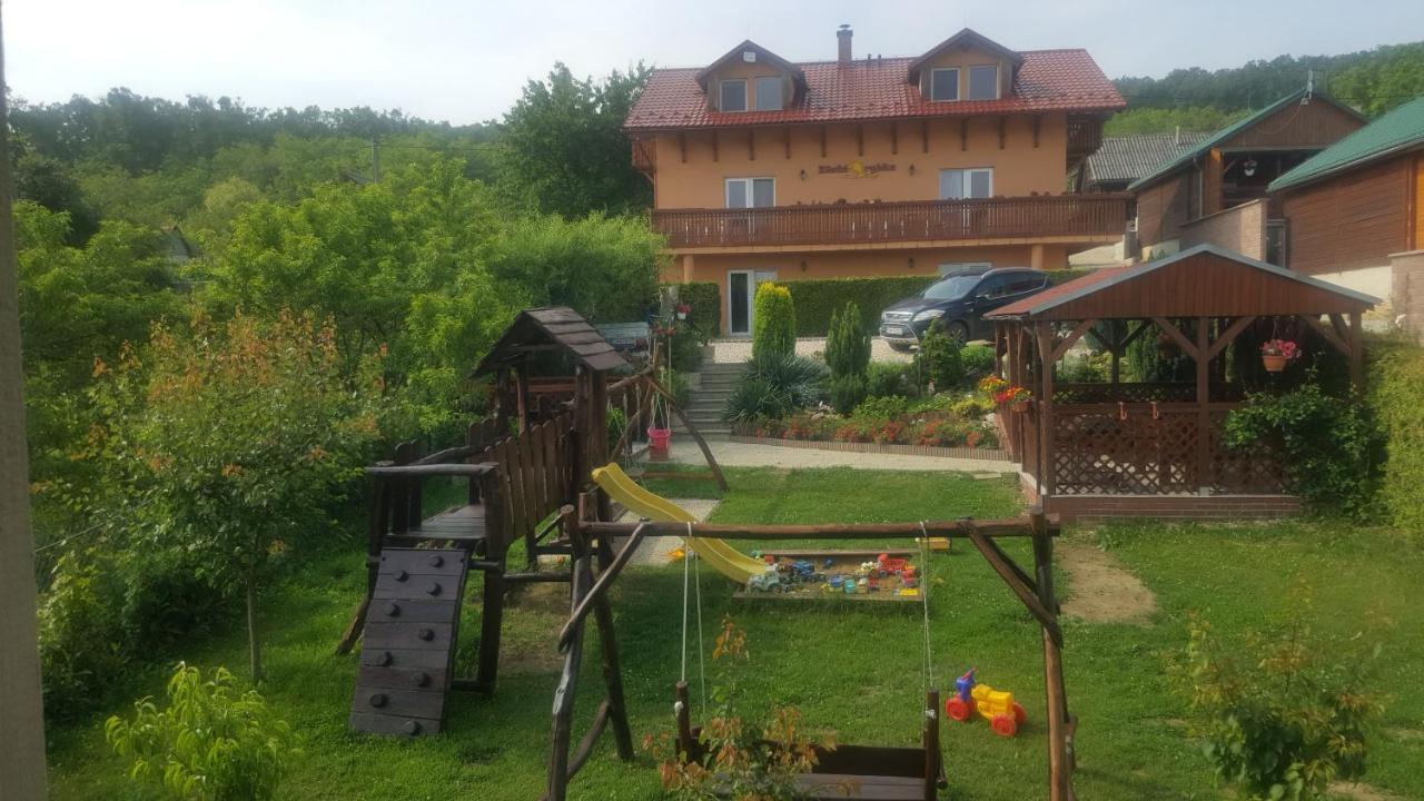 Apartman Zlata Rybka Подгайська Екстер'єр фото