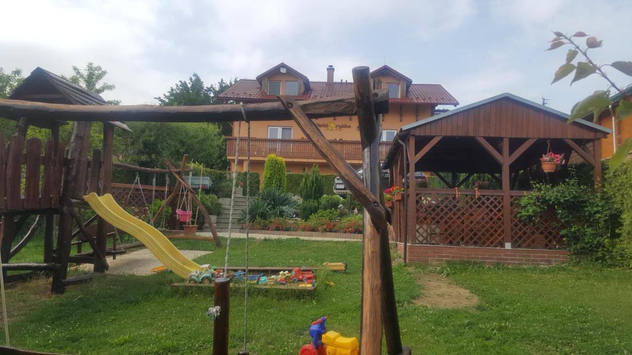 Apartman Zlata Rybka Подгайська Екстер'єр фото