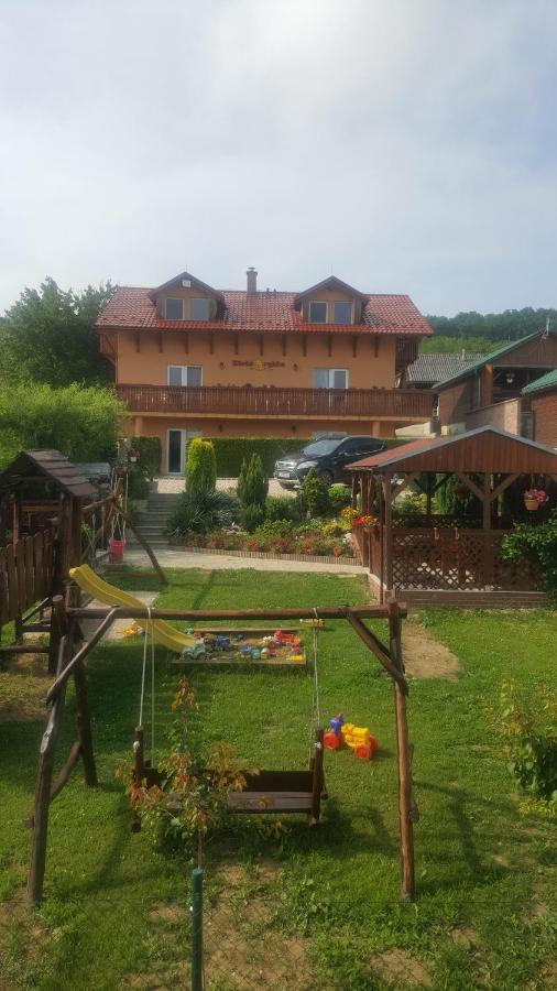 Apartman Zlata Rybka Подгайська Екстер'єр фото